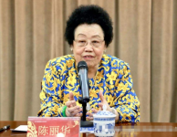 女首富陈丽华太有经商头脑了，到底什么让她这么富有？太震撼了